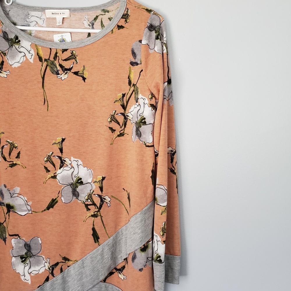Hailey & co long sleeve top